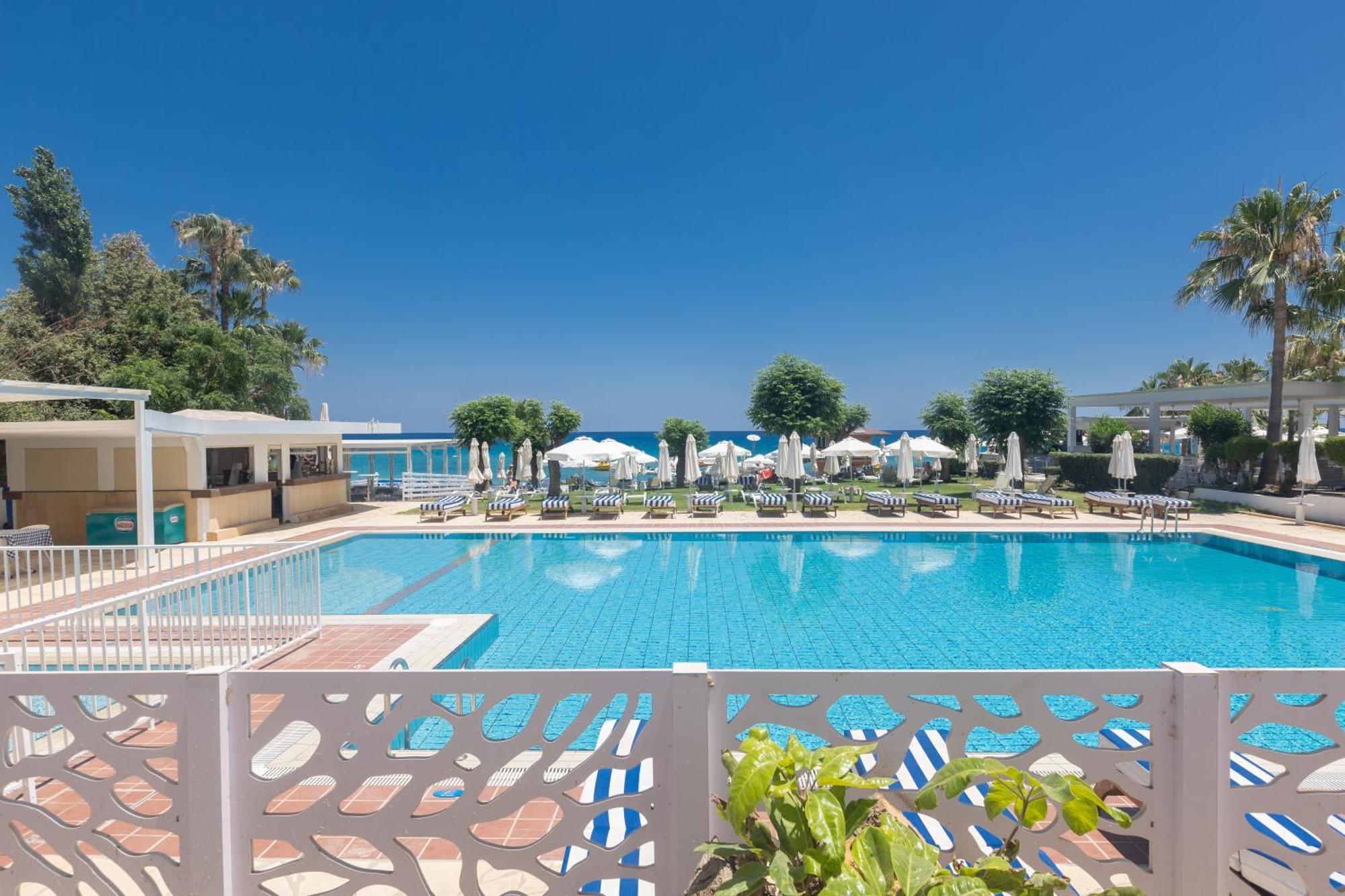 Iliada Beach Hotel 普罗塔拉斯 外观 照片