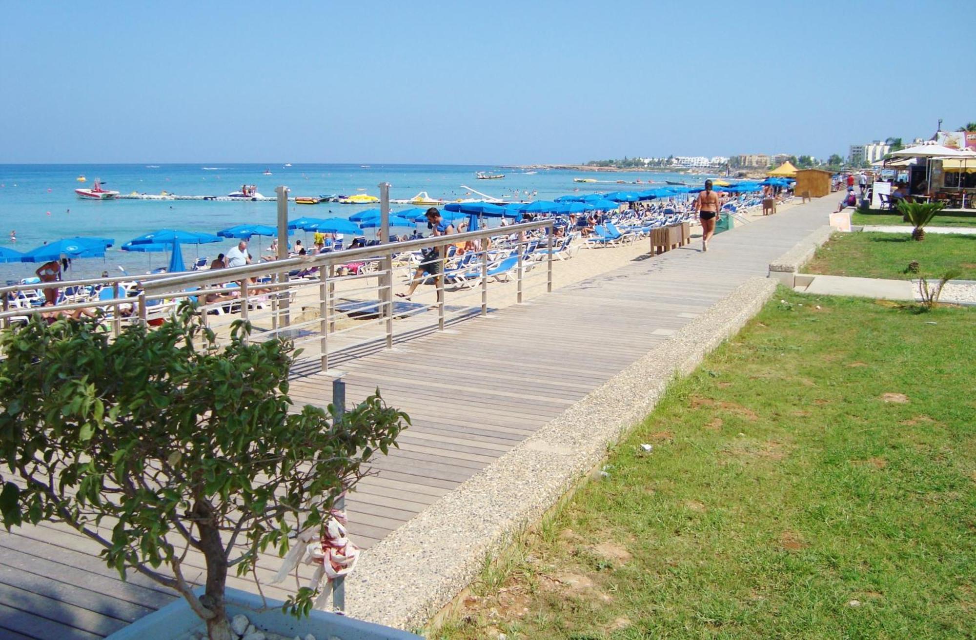 Iliada Beach Hotel 普罗塔拉斯 外观 照片